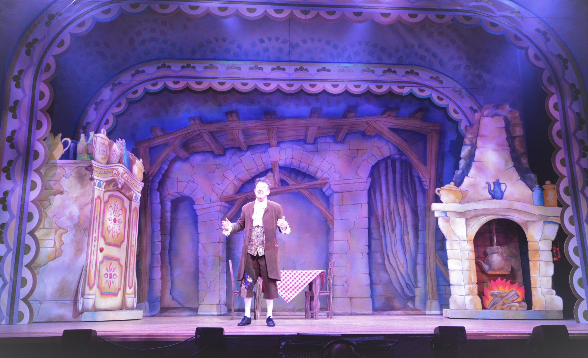 Hire Your Pantomime Sets For Your Next Production