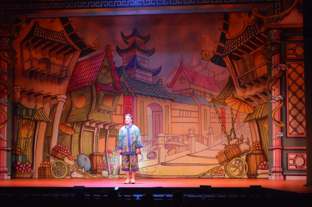 DSH Aladdin set 2 pantomime Peking Town
