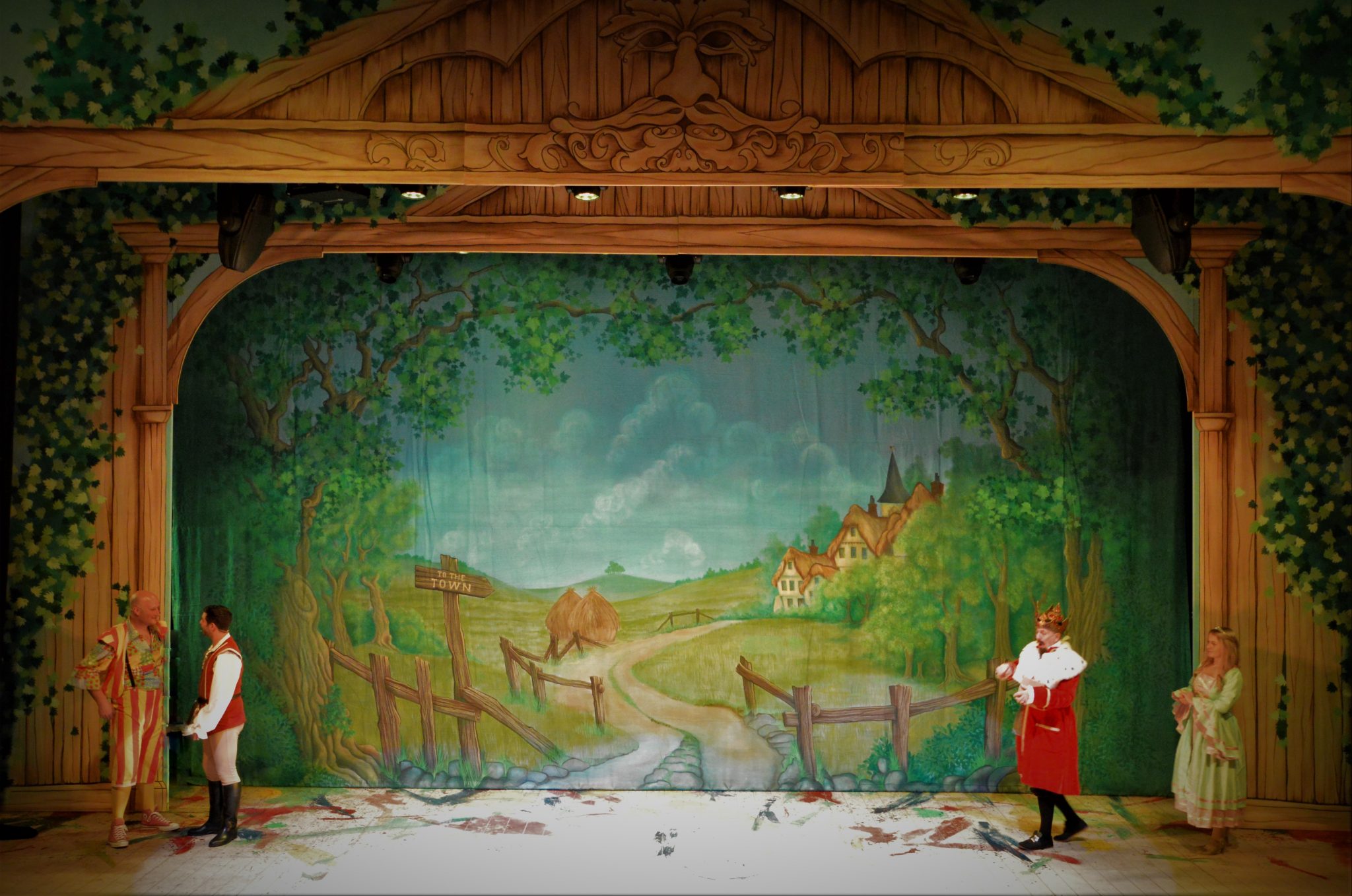 Hire your pantomime sets for your next production.