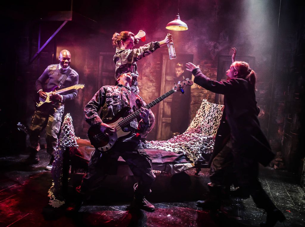 Macbeth - National tour for the Watermill theatre designed by Katie Lias build by DSH