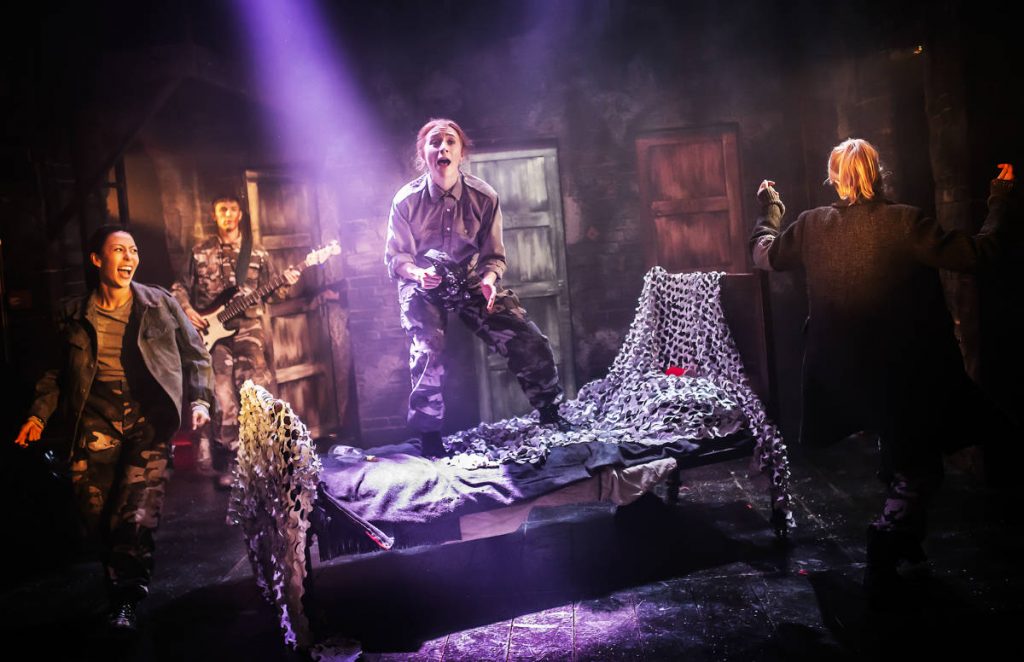 Macbeth - National tour for the Watermill theatre designed by Katie Lias build by DSH